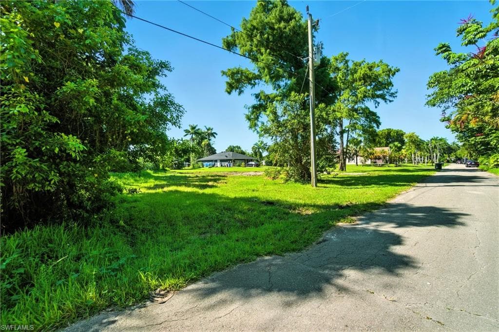 4364 Cypress Ln, Fort Myers, FL 33905-5