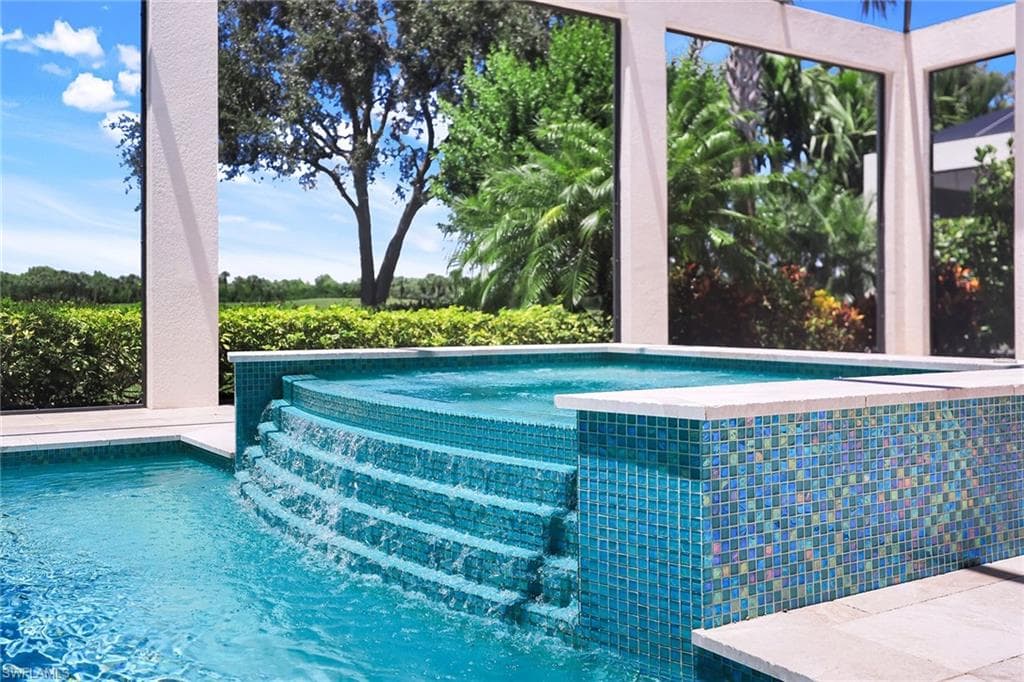 3233 Tavolara Ln, Naples, FL 34114-3