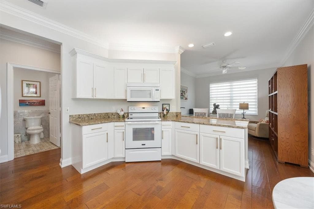 5963 Sand Wedge Ln 201, Naples, FL 34110-9