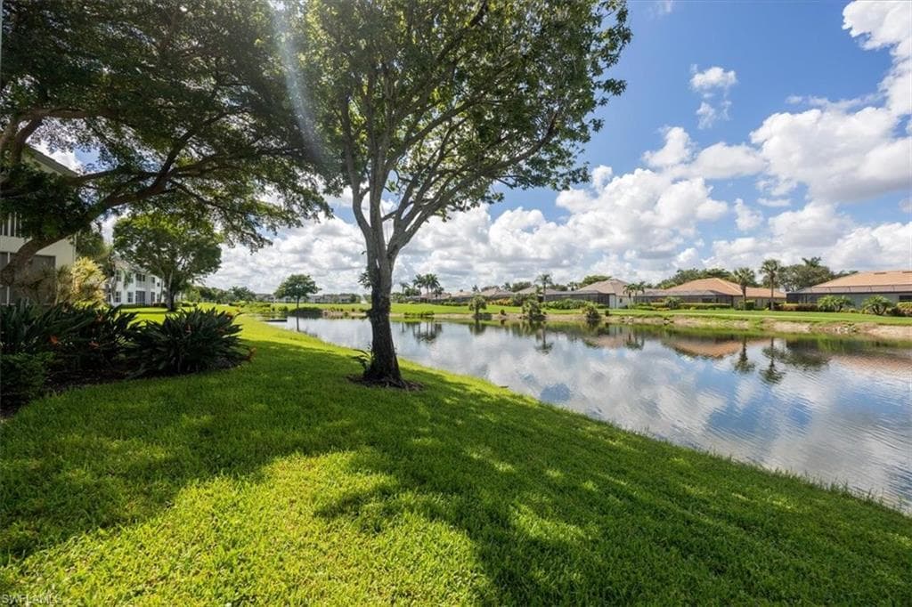 5963 Sand Wedge Ln 201, Naples, FL 34110-23
