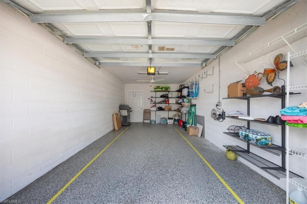 5963 Sand Wedge Ln 201, Naples, FL 34110-25
