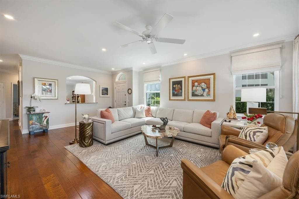 5963 Sand Wedge Ln 201, Naples, FL 34110-5