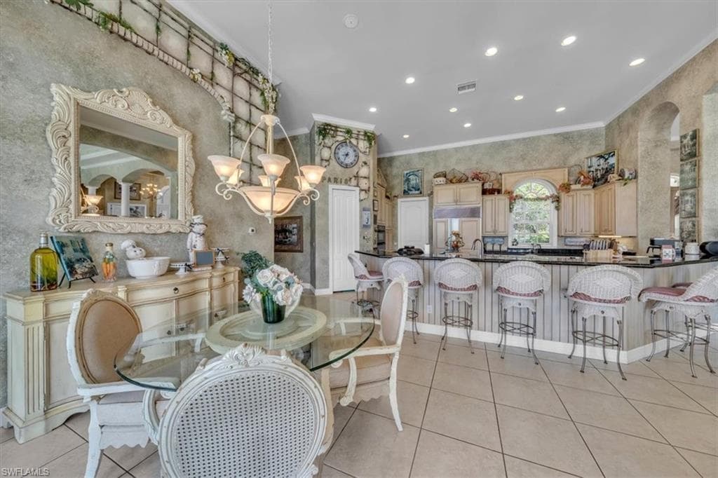 2339 Alexander Palm Dr, Naples, FL 34105-18