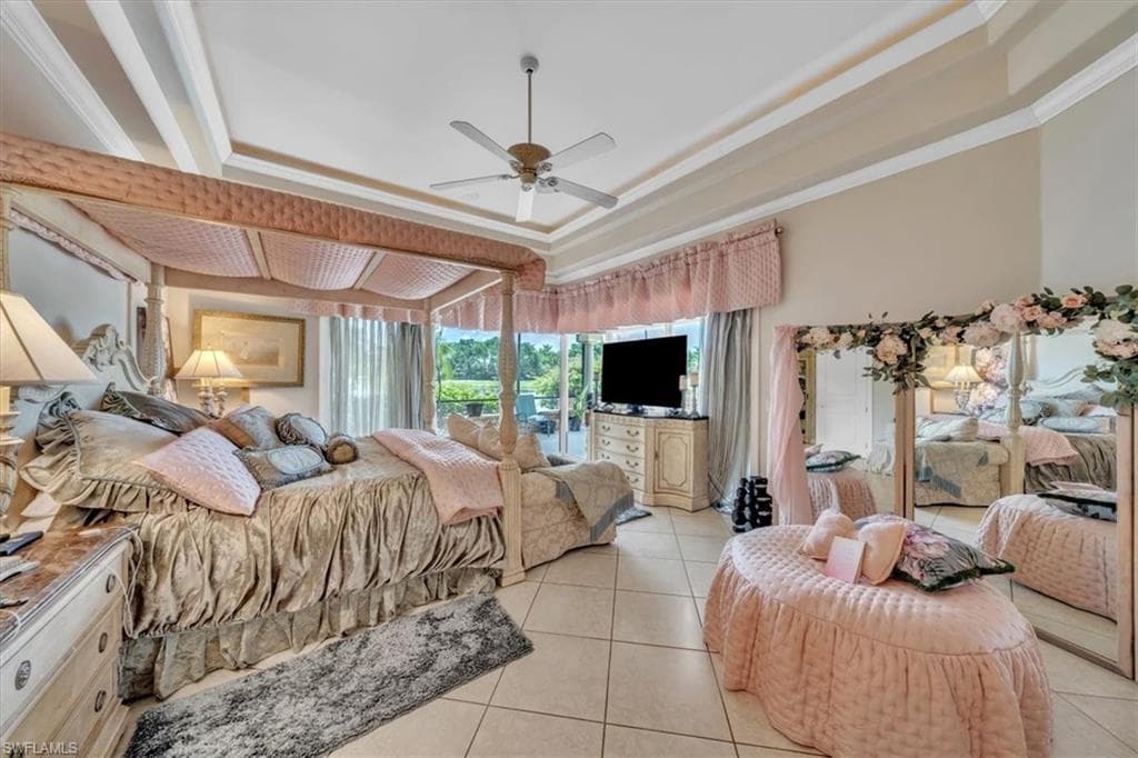 2339 Alexander Palm Dr, Naples, FL 34105-28