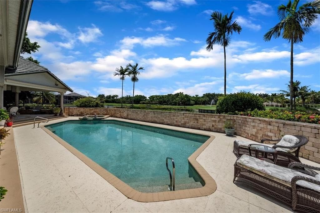 2339 Alexander Palm Dr, Naples, FL 34105-35