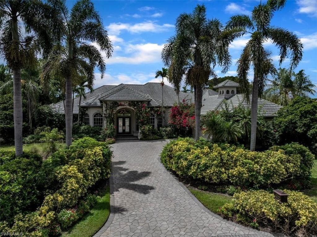 2339 Alexander Palm Dr, Naples, FL 34105-3
