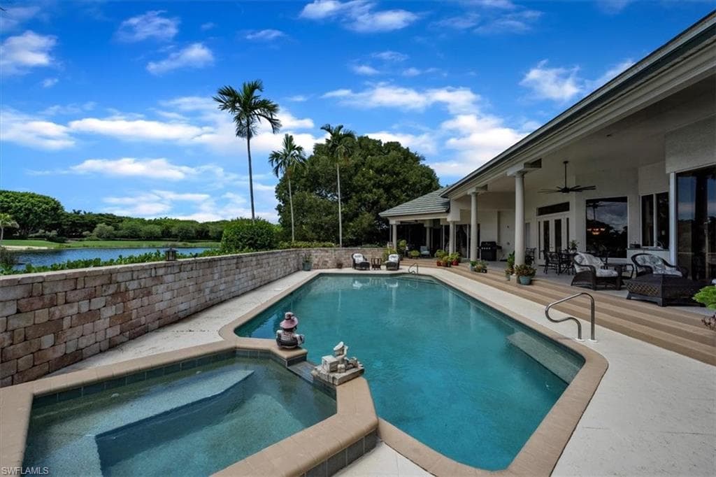2339 Alexander Palm Dr, Naples, FL 34105-40
