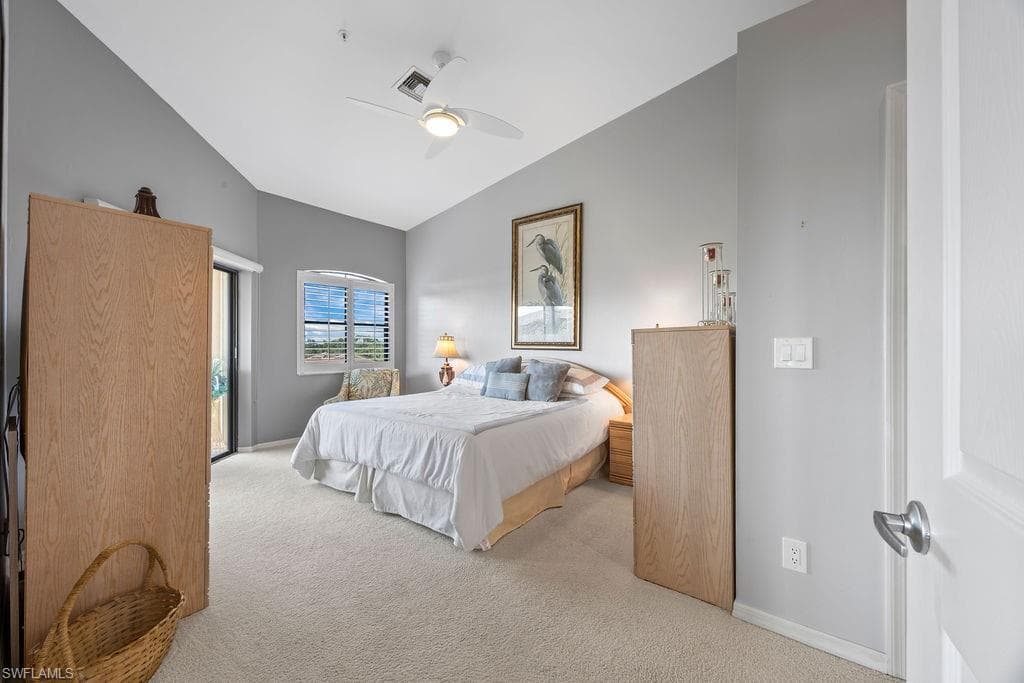195 Vintage Cir 402, Naples, FL 34119-11