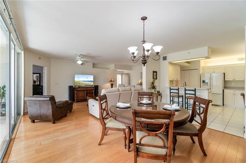 7552 Oleander Gate Dr C104, Naples, FL 34109-11