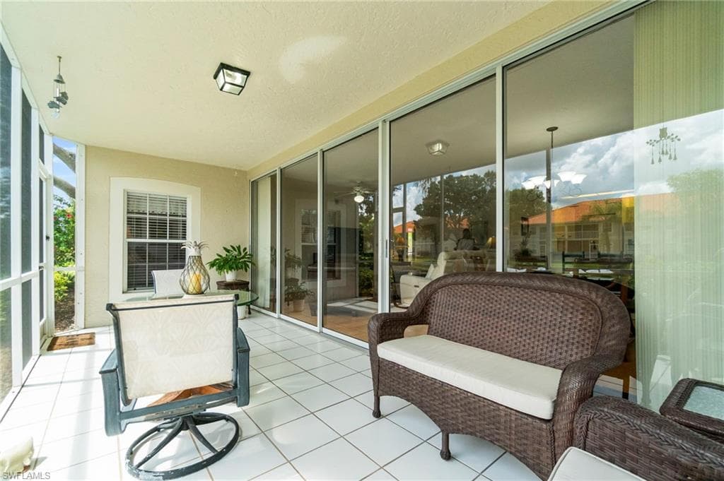7552 Oleander Gate Dr C104, Naples, FL 34109-19