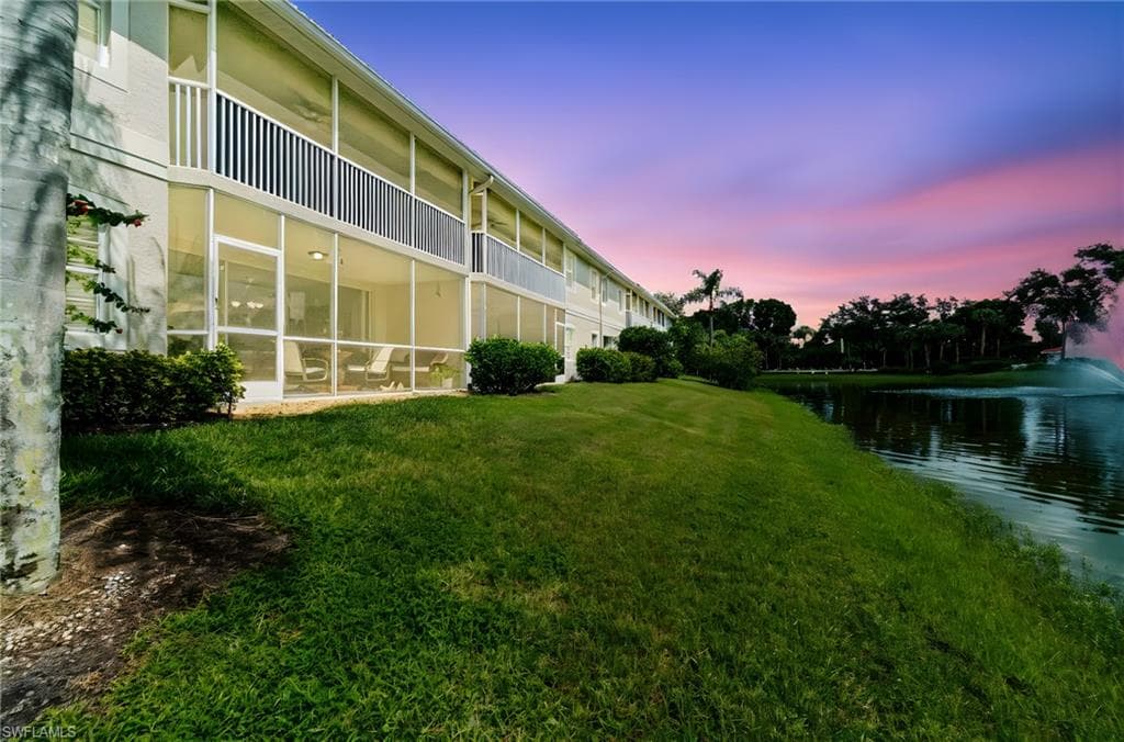 7552 Oleander Gate Dr C104, Naples, FL 34109-3