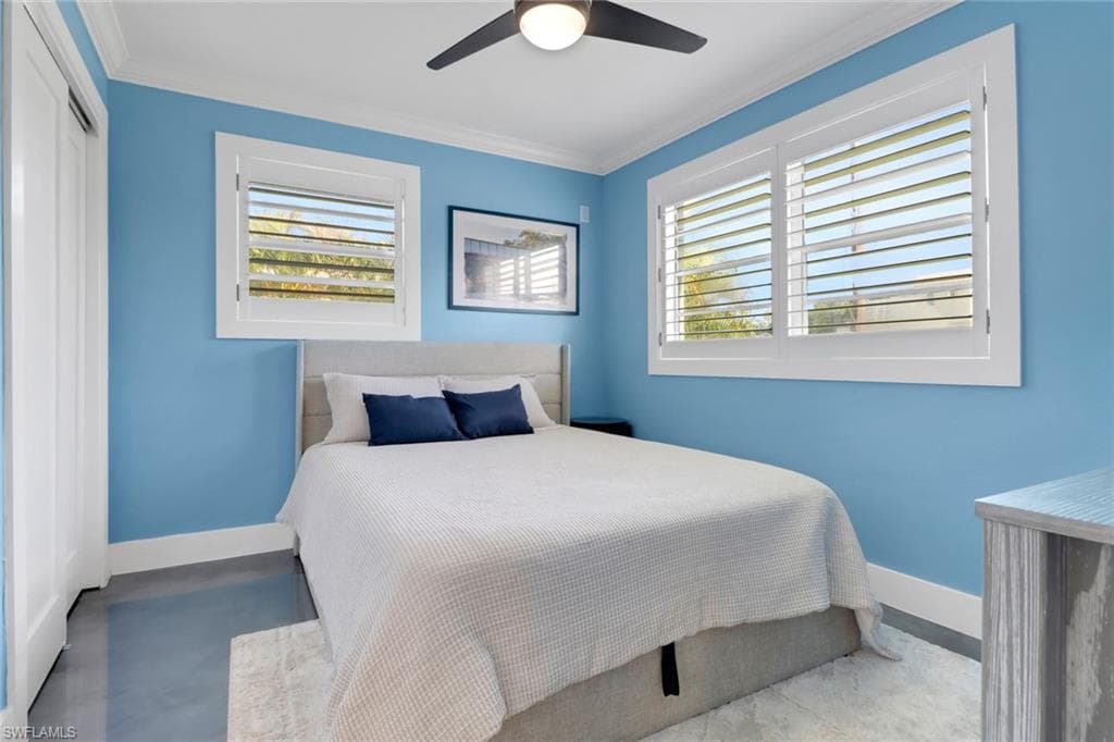 9804 Montana Ct, Bonita Springs, FL 34135-12