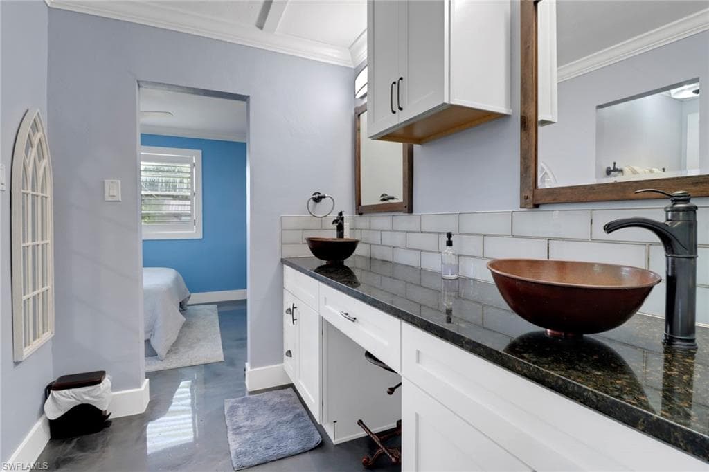 9804 Montana Ct, Bonita Springs, FL 34135-14