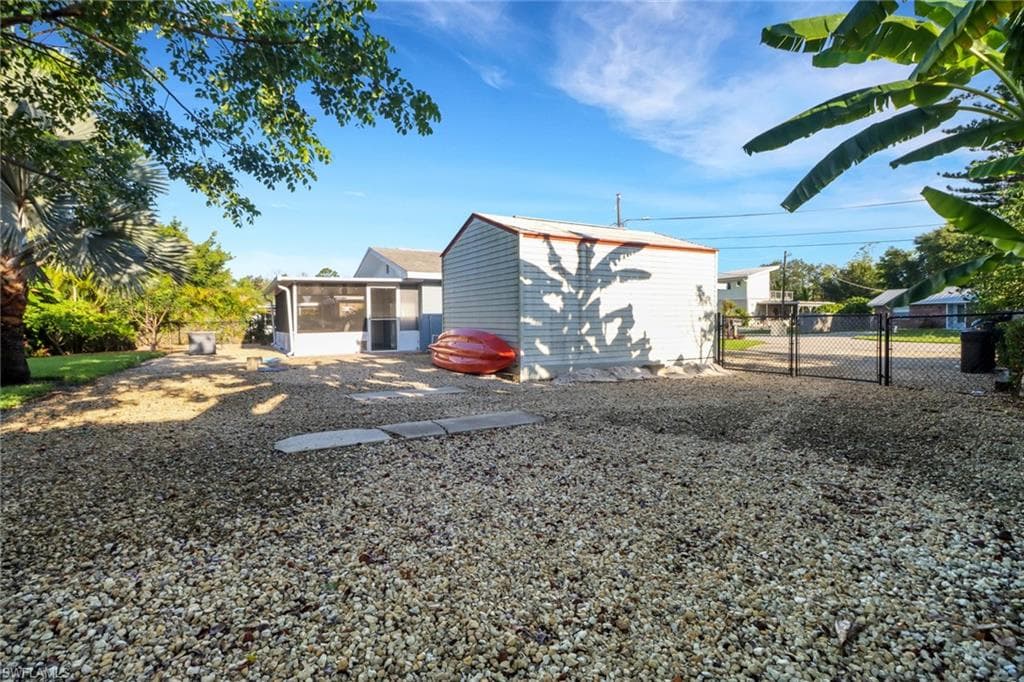 9804 Montana Ct, Bonita Springs, FL 34135-22