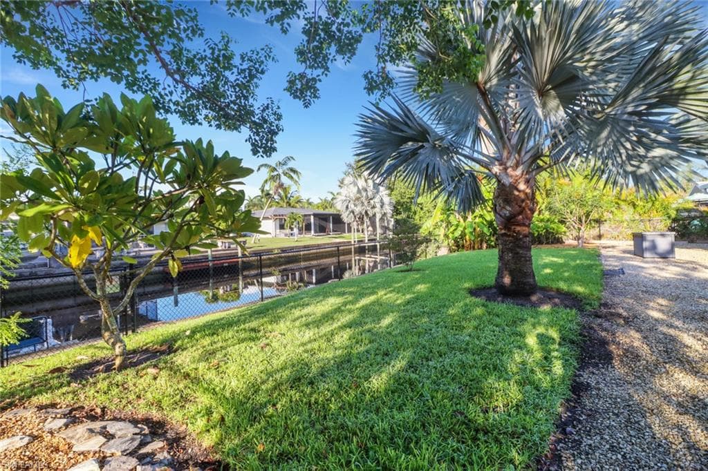 9804 Montana Ct, Bonita Springs, FL 34135-23