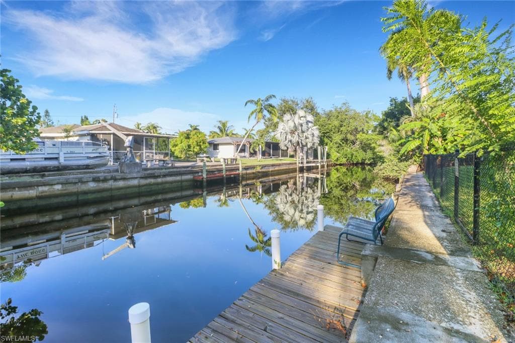 9804 Montana Ct, Bonita Springs, FL 34135-24