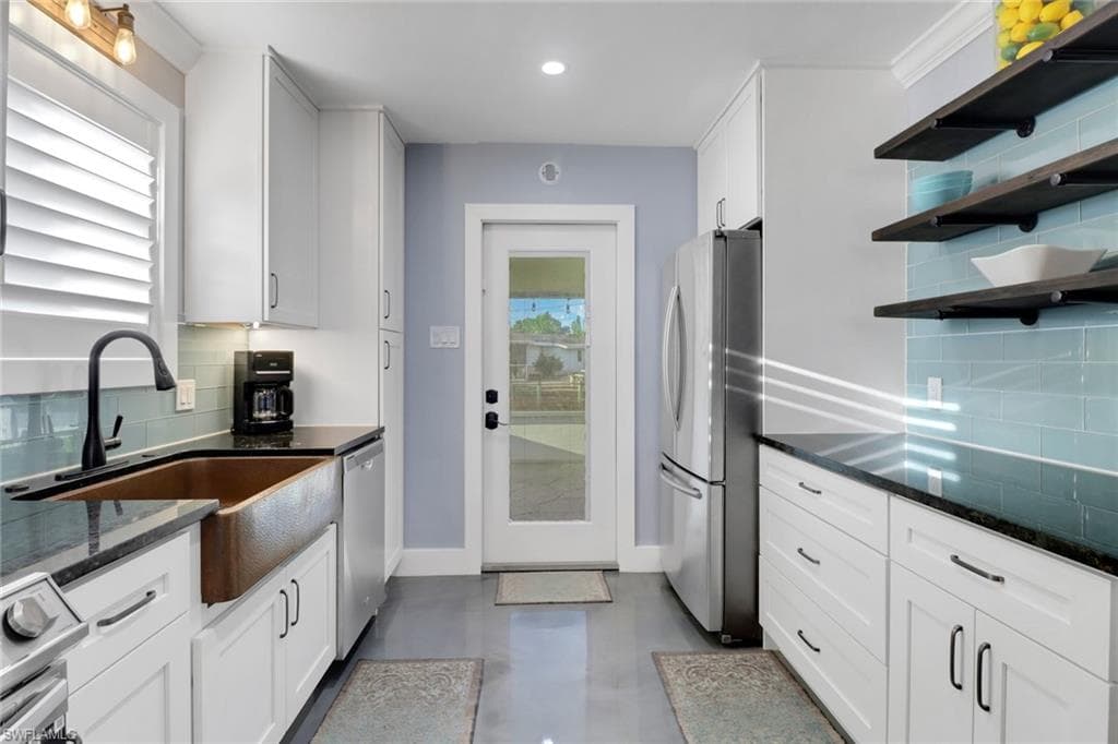 9804 Montana Ct, Bonita Springs, FL 34135-8