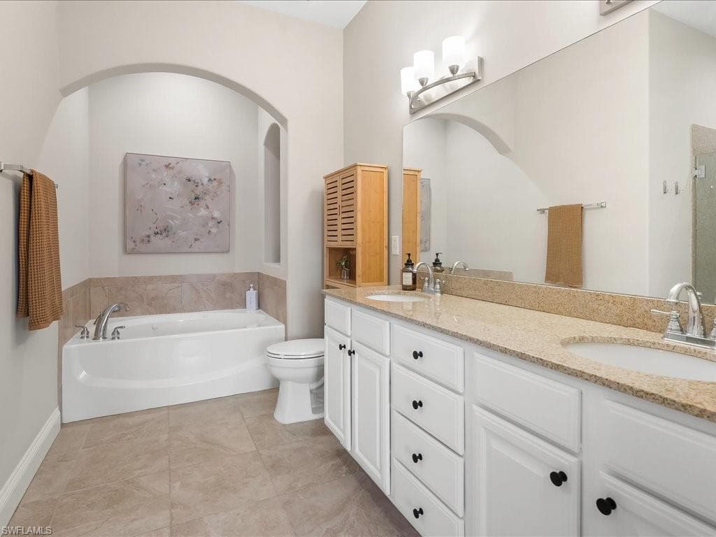 1276 Strada Milan Ln 4004, Naples, FL 34105-20