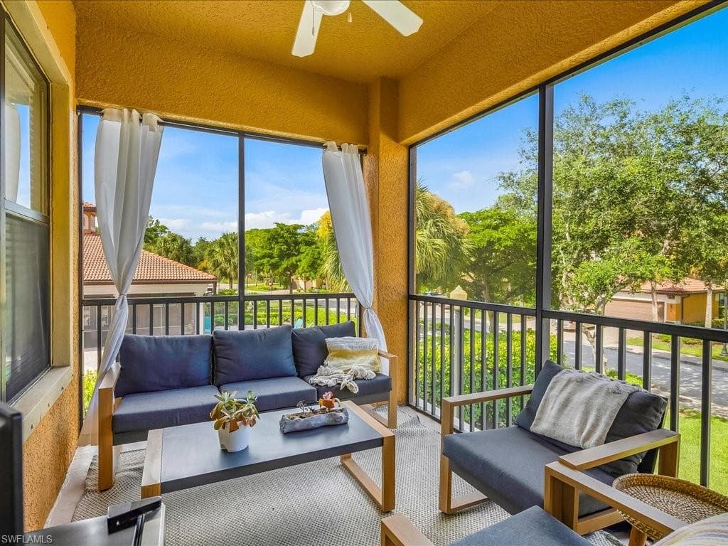 1276 Strada Milan Ln 4004, Naples, FL 34105-29