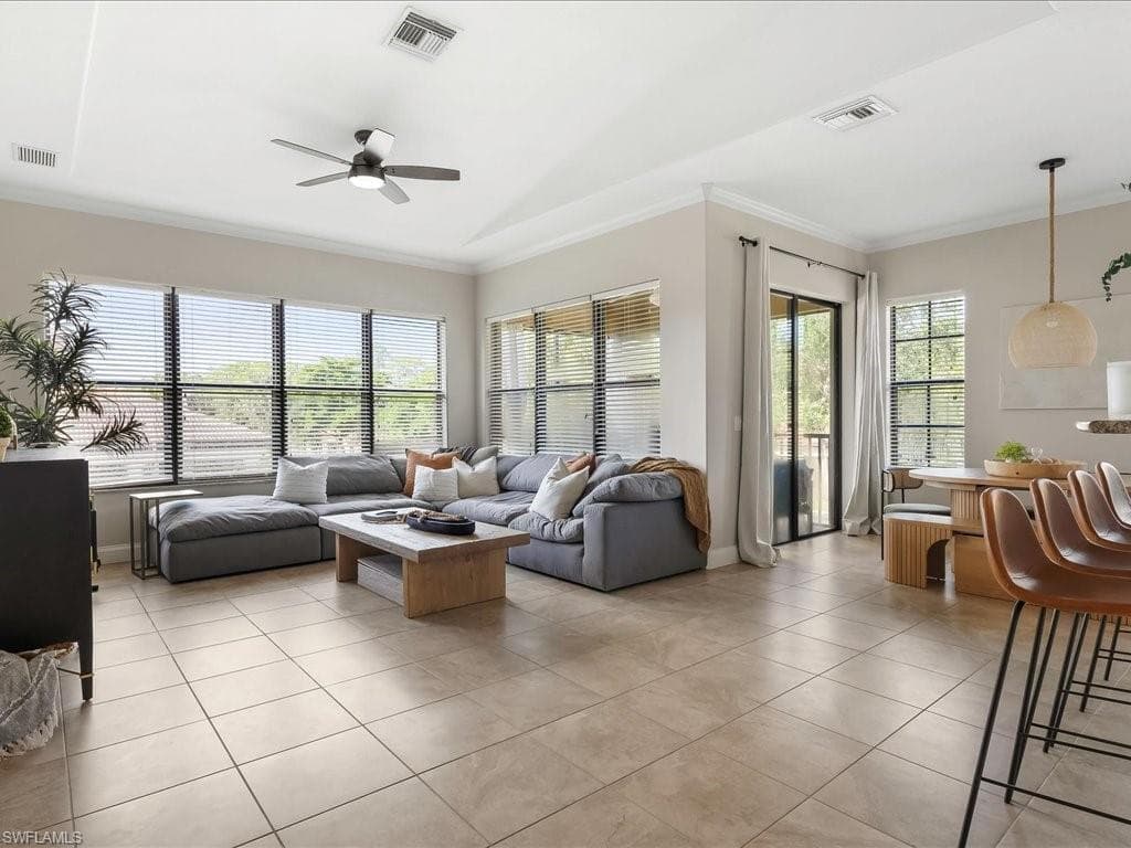1276 Strada Milan Ln 4004, Naples, FL 34105-5