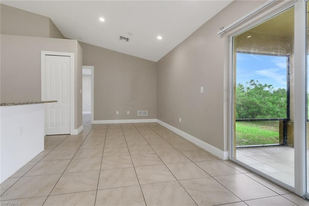 4125 20th Ave NE, Naples, FL 34120-11