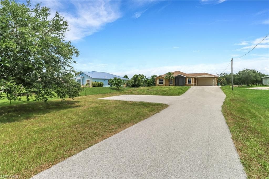 4125 20th Ave NE, Naples, FL 34120-4
