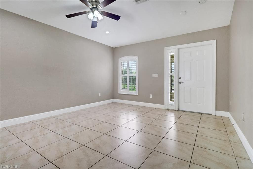 4125 20th Ave NE, Naples, FL 34120-5