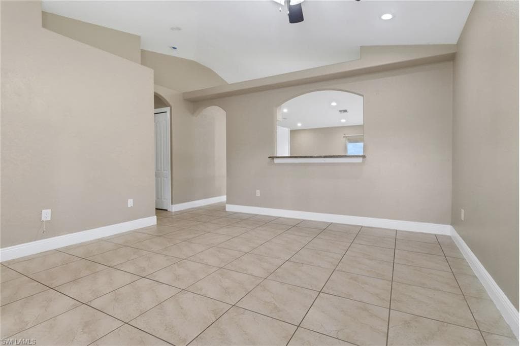 4125 20th Ave NE, Naples, FL 34120-7