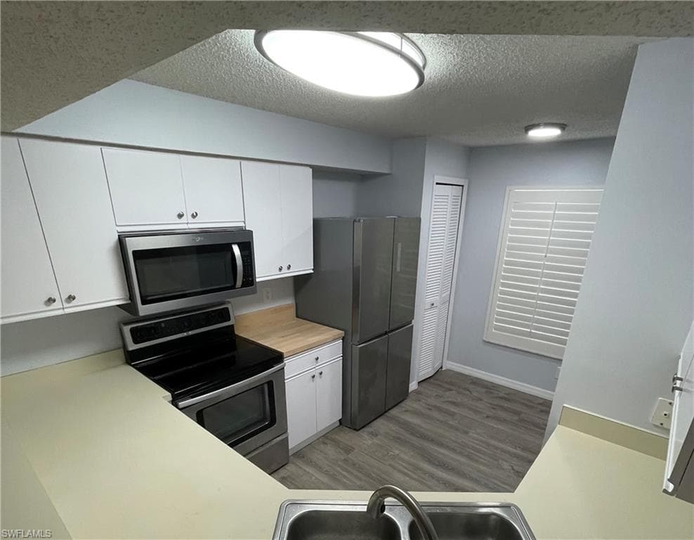 9600 Victoria Ln C204, Naples, FL 34109-4
