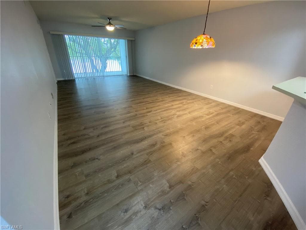 9600 Victoria Ln C204, Naples, FL 34109-5
