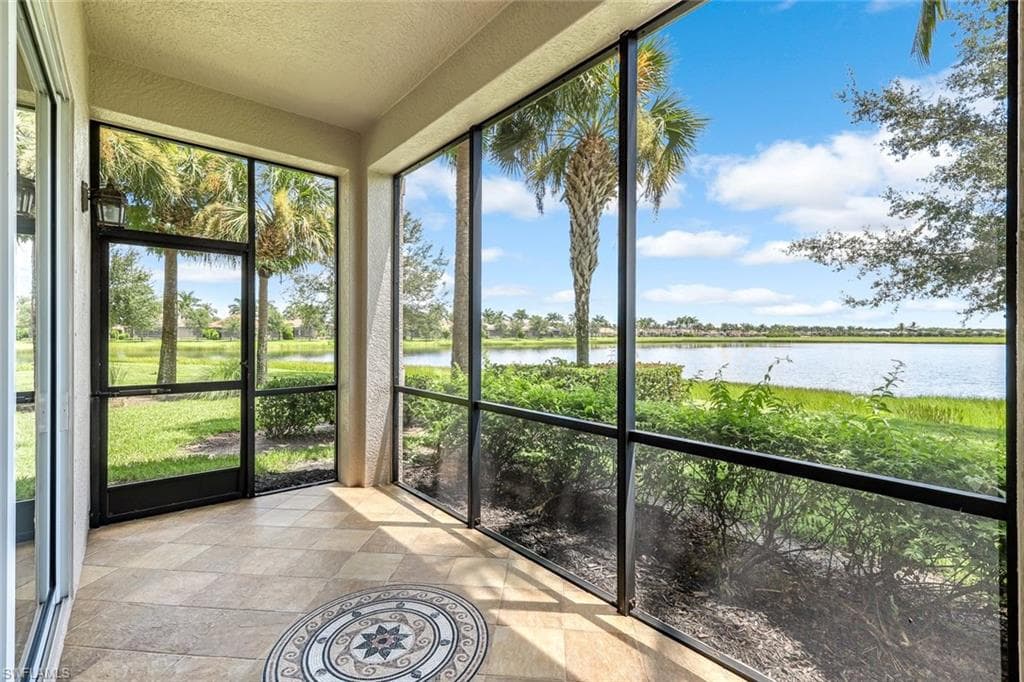 3164 Serena Ln 101, Naples, FL 34114-18