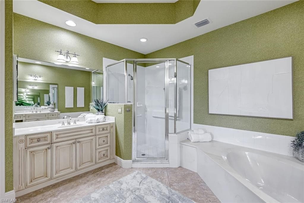3164 Serena Ln 101, Naples, FL 34114-24
