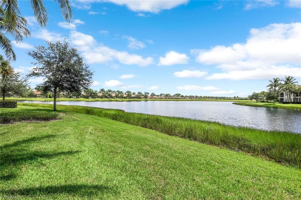 3164 Serena Ln 101, Naples, FL 34114-35