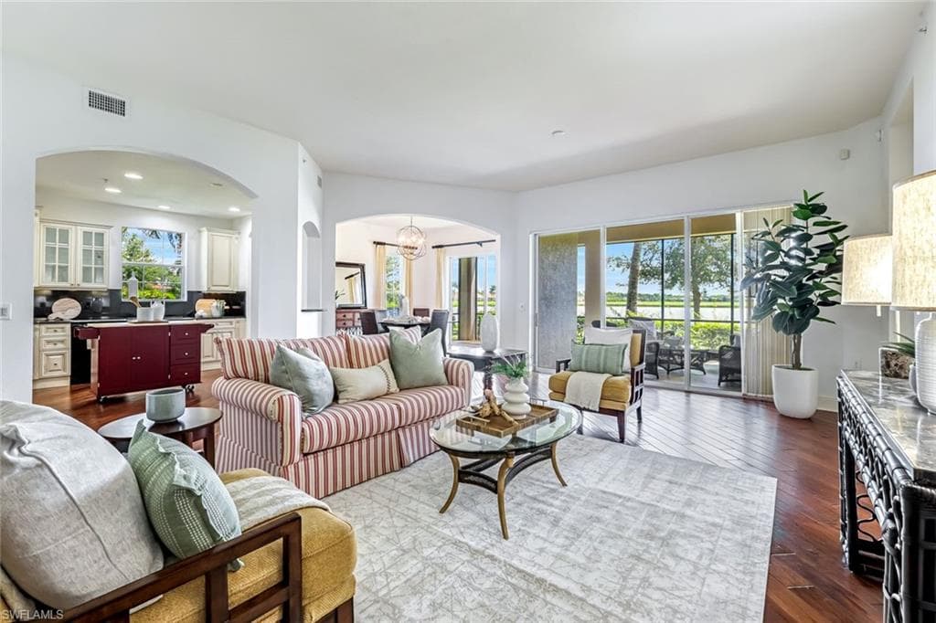 3164 Serena Ln 101, Naples, FL 34114-7