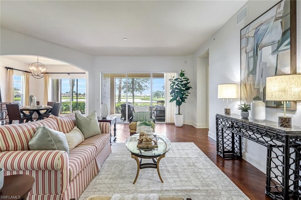 3164 Serena Ln 101, Naples, FL 34114-8