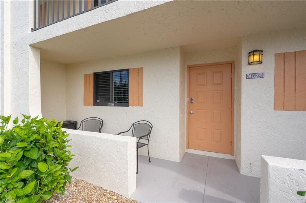 16380 Dublin Cir 102, Fort Myers, FL 33908-2