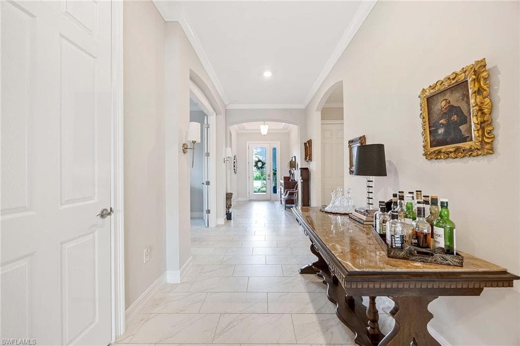 18652 Royal Hammock Blvd, Naples, FL 34114-10