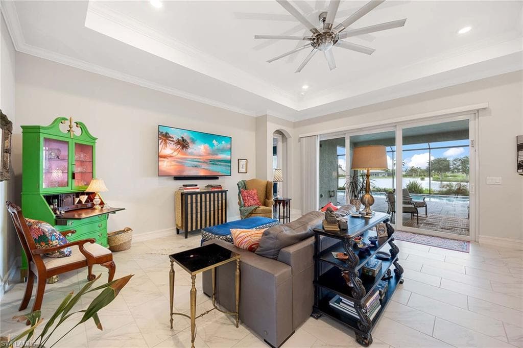 18652 Royal Hammock Blvd, Naples, FL 34114-11