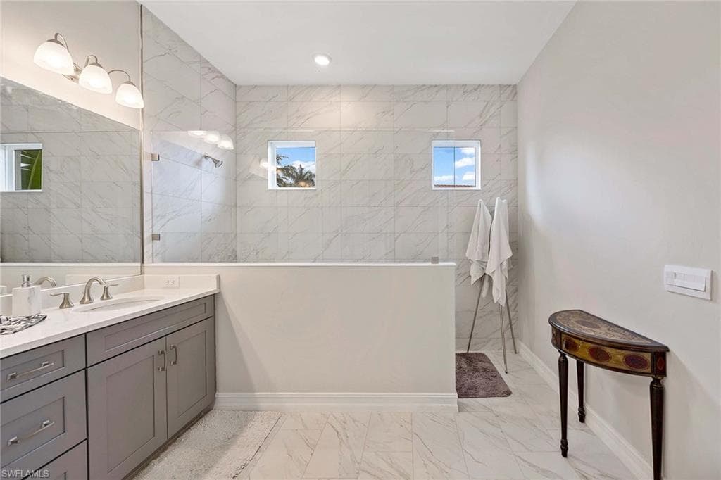 18652 Royal Hammock Blvd, Naples, FL 34114-22