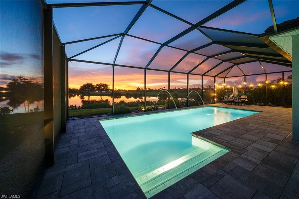 18652 Royal Hammock Blvd, Naples, FL 34114-2