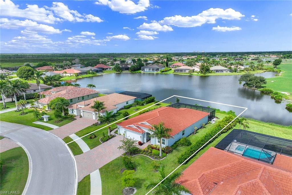 18652 Royal Hammock Blvd, Naples, FL 34114-6