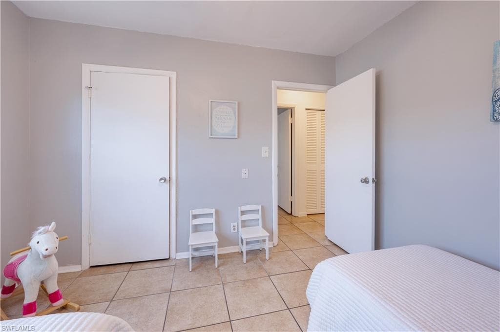 235 Seaview Ct E5, Marco Island, FL 34145-12