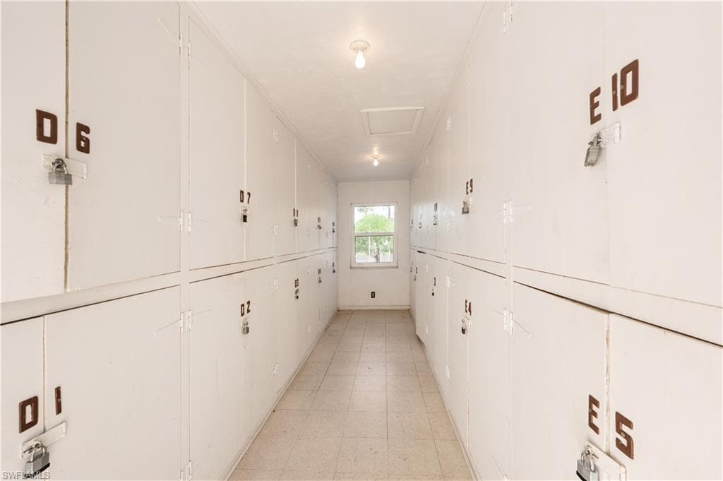 235 Seaview Ct E5, Marco Island, FL 34145-17