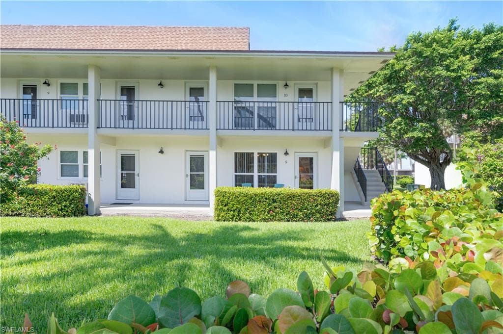 235 Seaview Ct E5, Marco Island, FL 34145-3