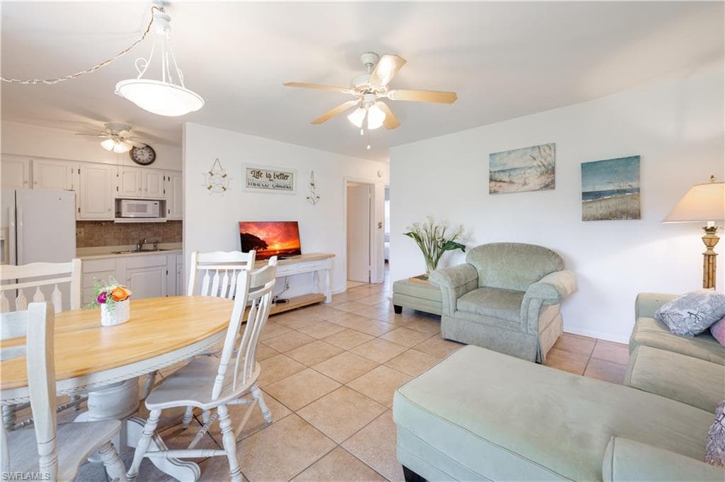 235 Seaview Ct E5, Marco Island, FL 34145-4
