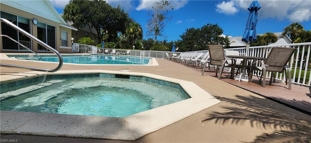 186 Pebble Shores Dr 203, Naples, FL 34110-12