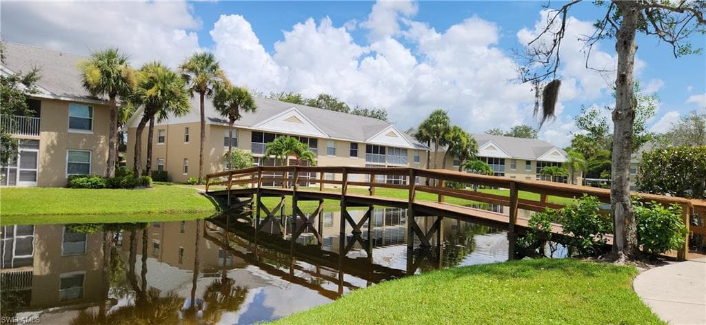 186 Pebble Shores Dr 203, Naples, FL 34110-13