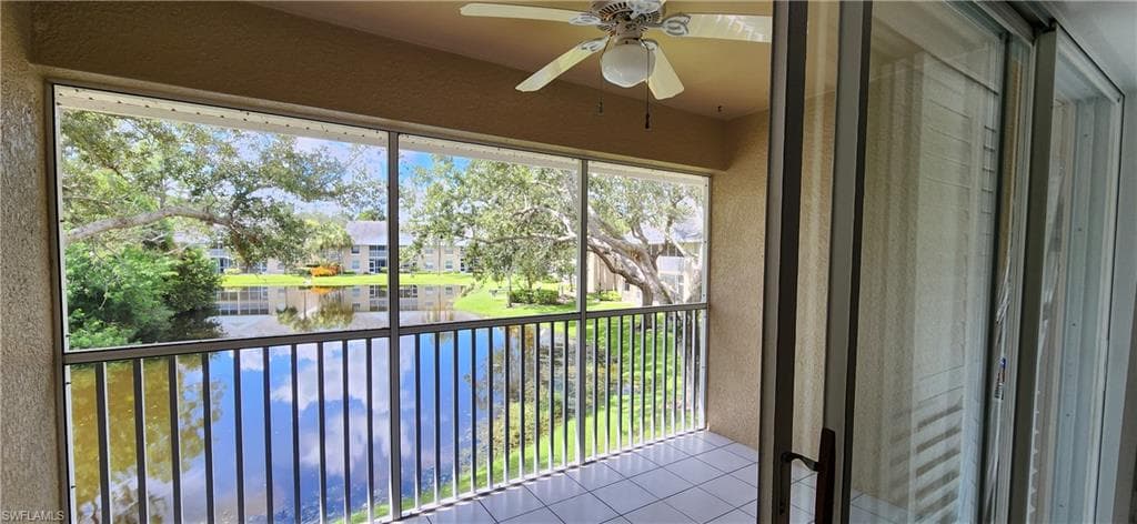 186 Pebble Shores Dr 203, Naples, FL 34110-1