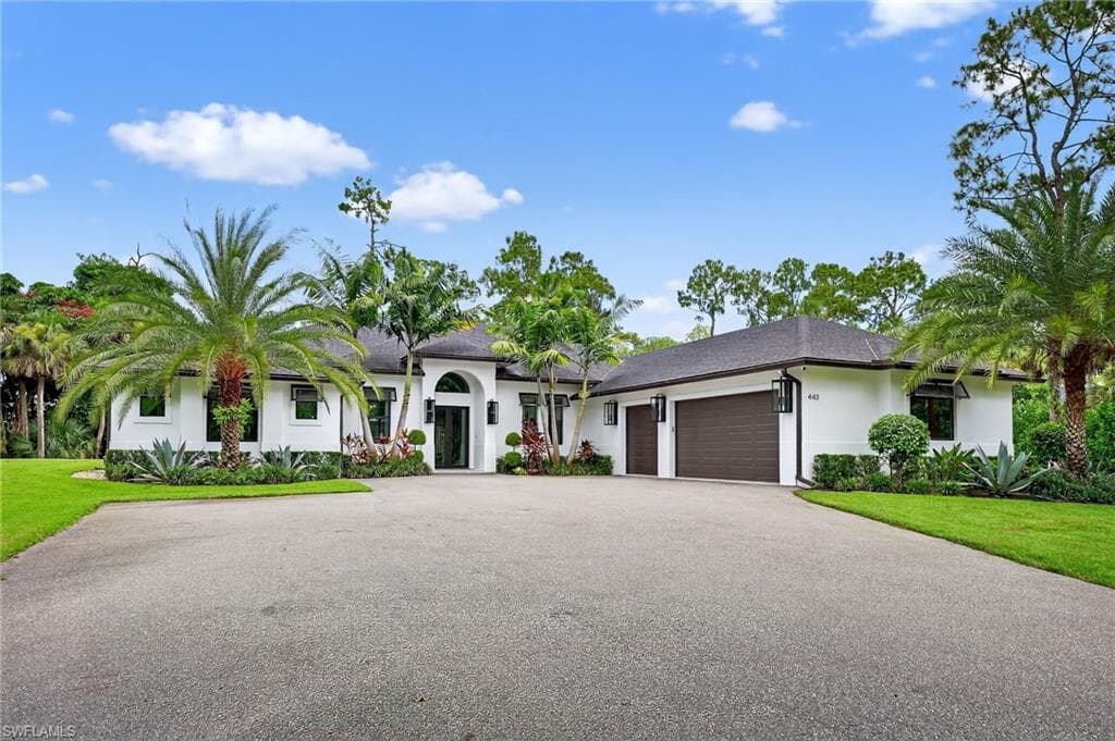 443 Weber Blvd S, Naples, FL 34117-1