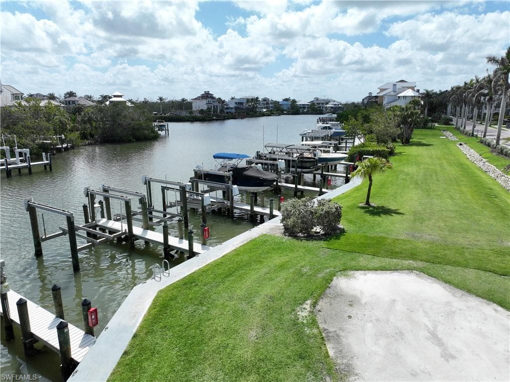 175 Barefoot Cir 29, Bonita Springs, FL 34134-9
